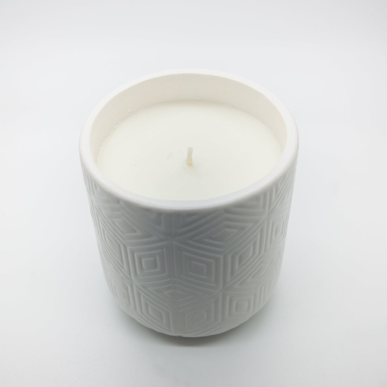 The Reasons to Choose Soy Wax Candles Over Paraffin Wax