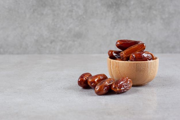 5 Amazing Benefits of Eating Dates