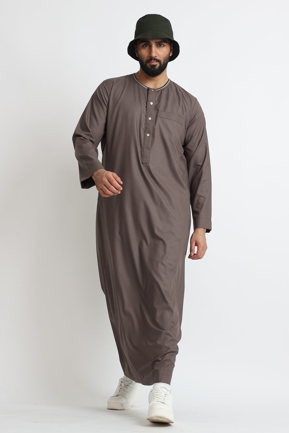 J107 Brown Button Omani