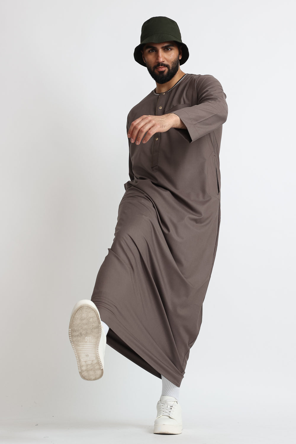 J107 Brown Button Omani