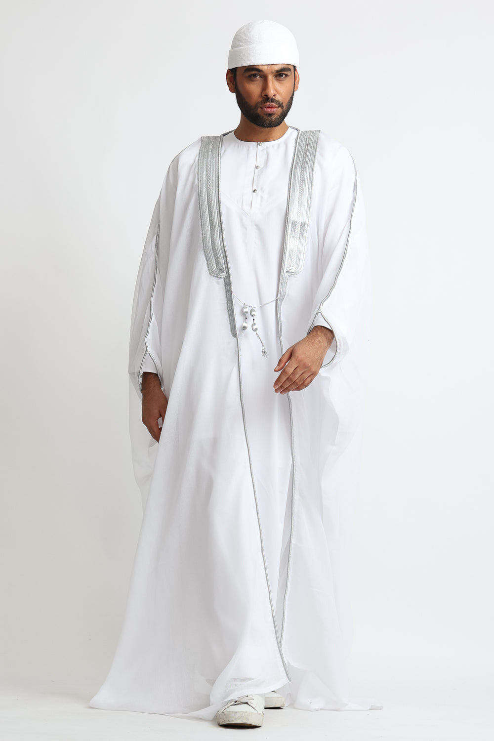 White Silver Arab Bisht