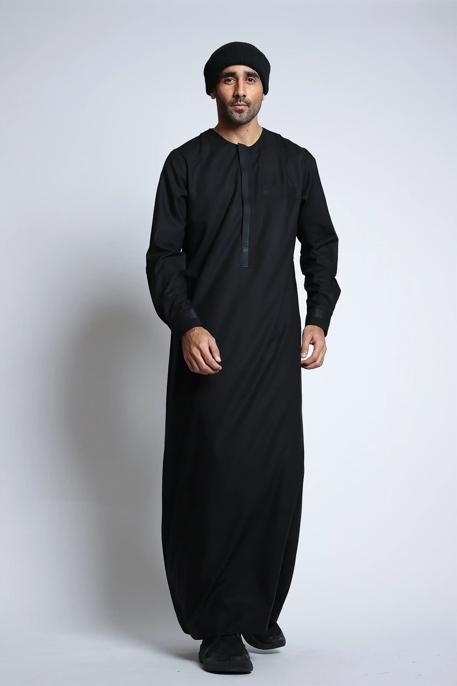 J149 Black Omani