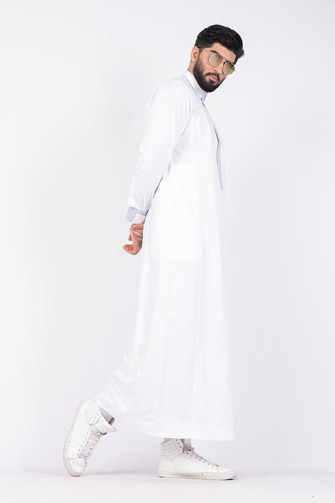 White Retro Print Jubbah - JLifestyle Store