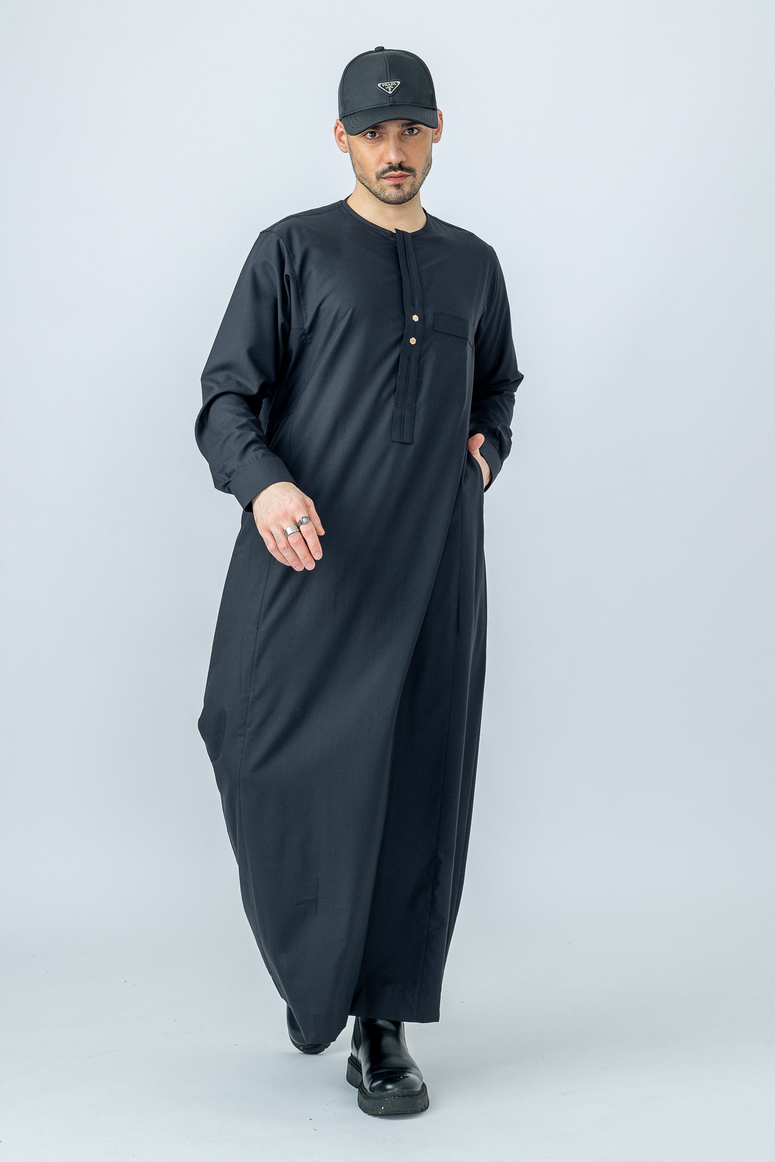 Black Omani With Cuff Sleeve