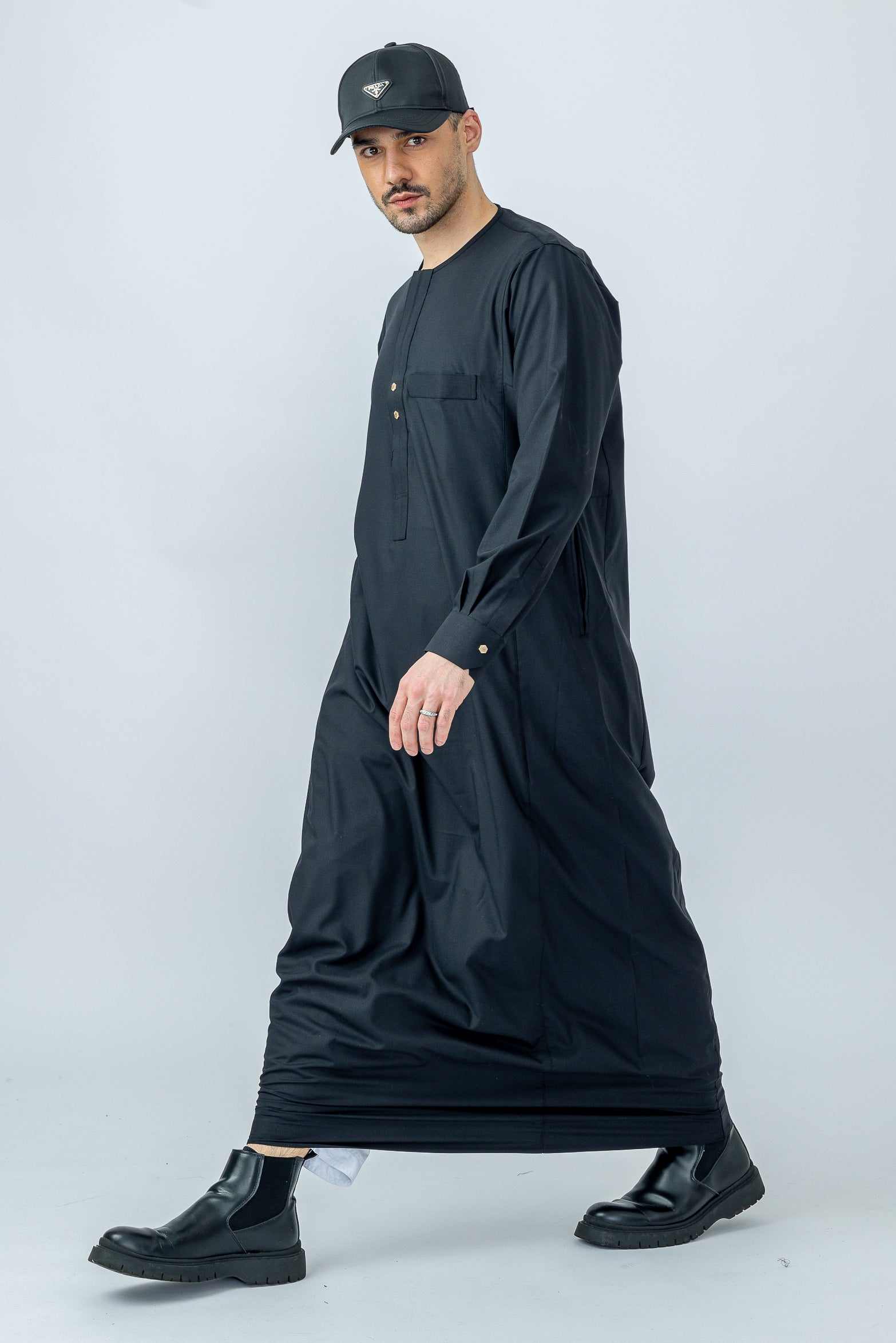 Black Omani With Cuff Sleeve