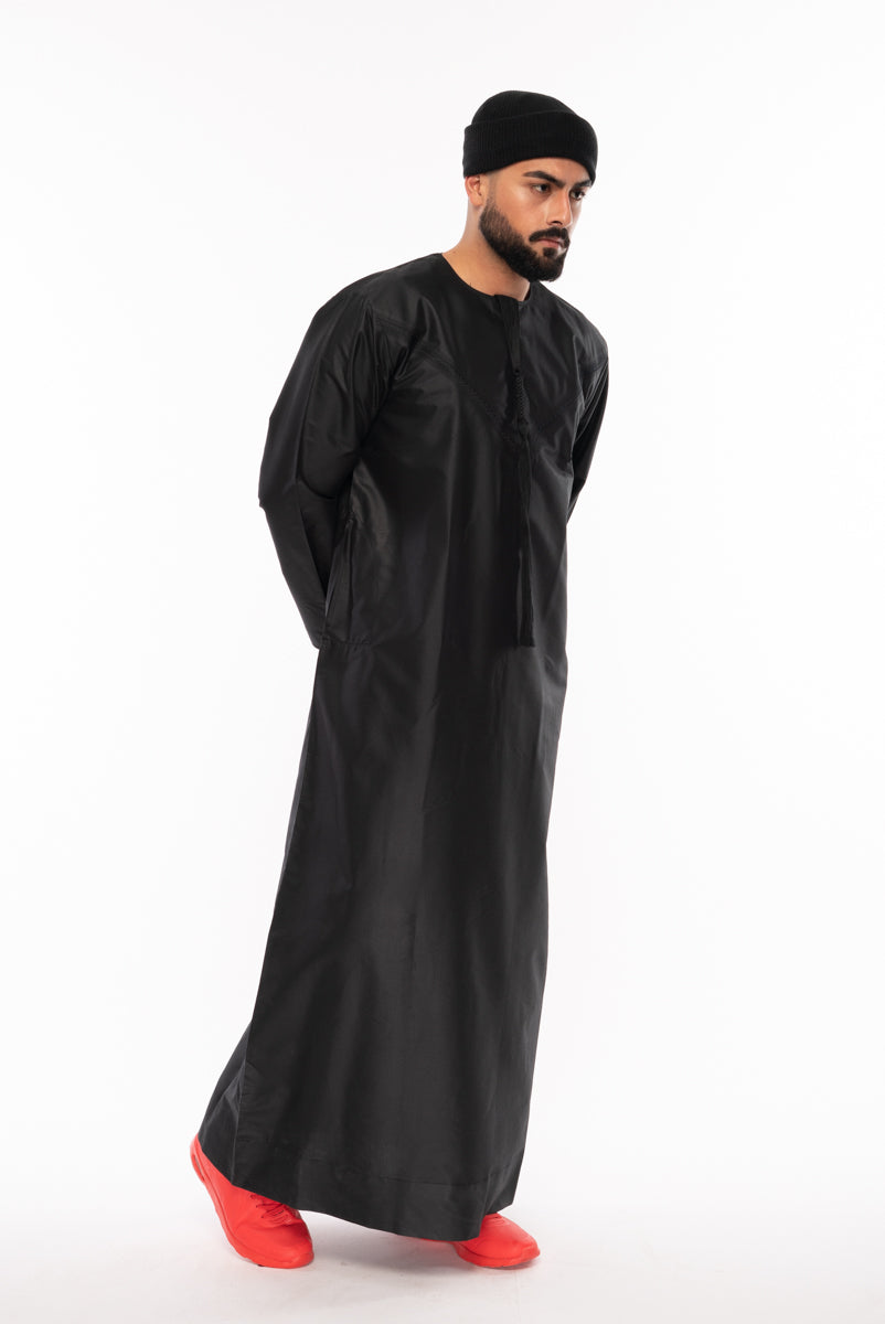 Black Emirati Style Thobe - jubbas.com