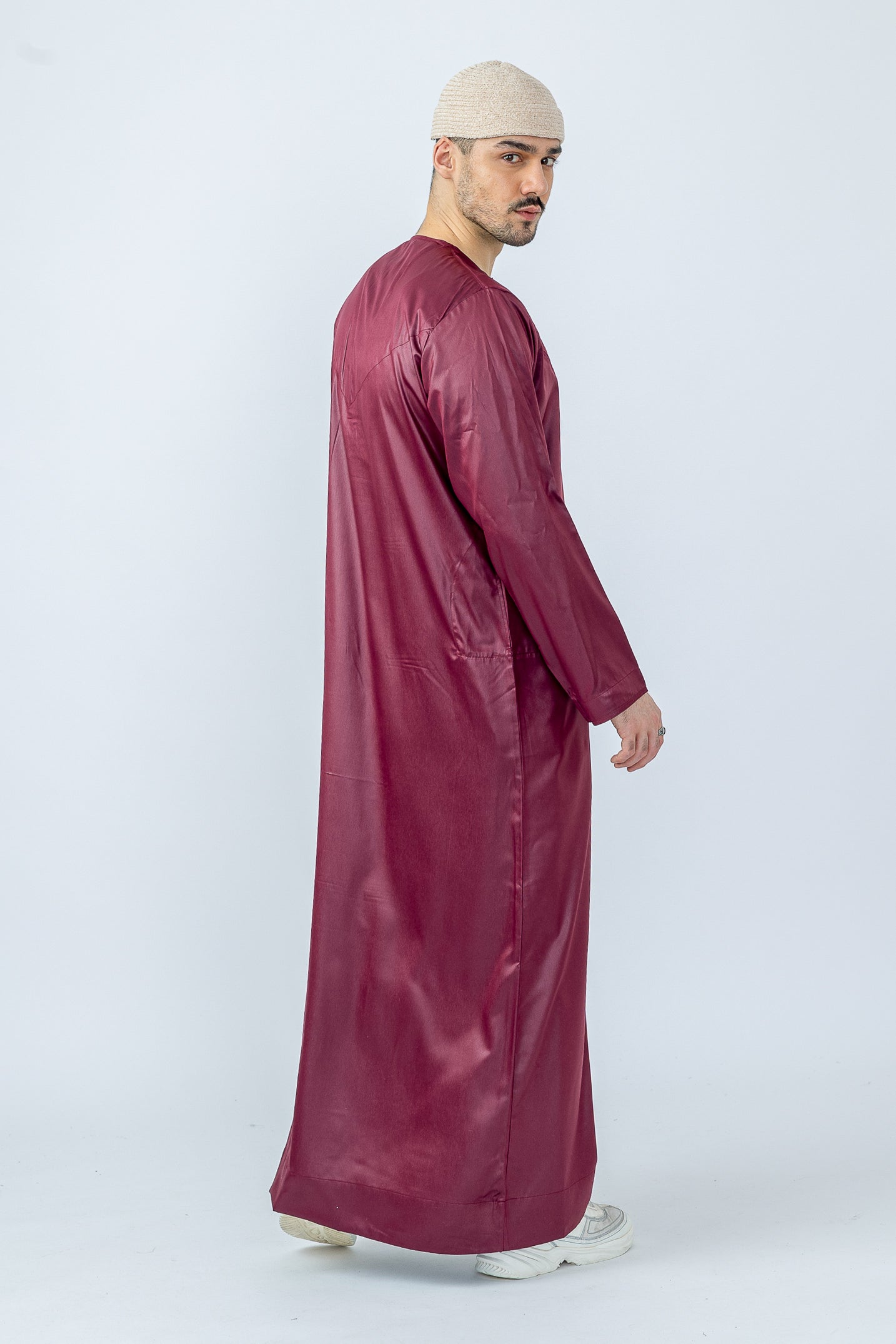 Velvet Maroon Omani Thobe - JLifestyle Store