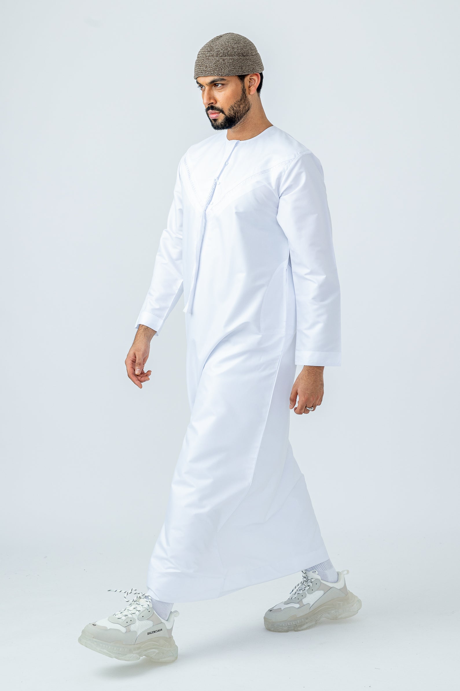 White Emirati Style Thobe