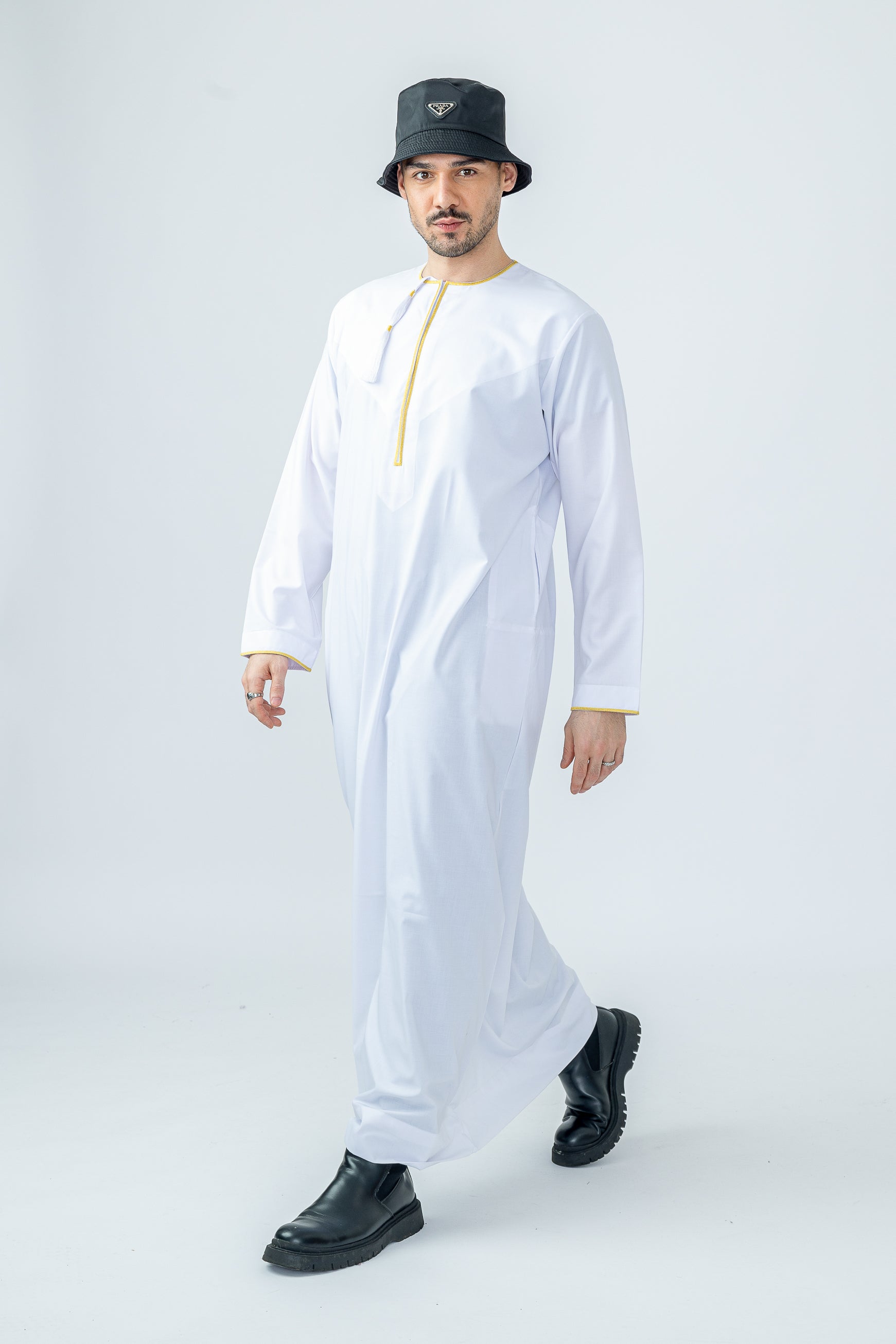 White|Gold Habeel Omani